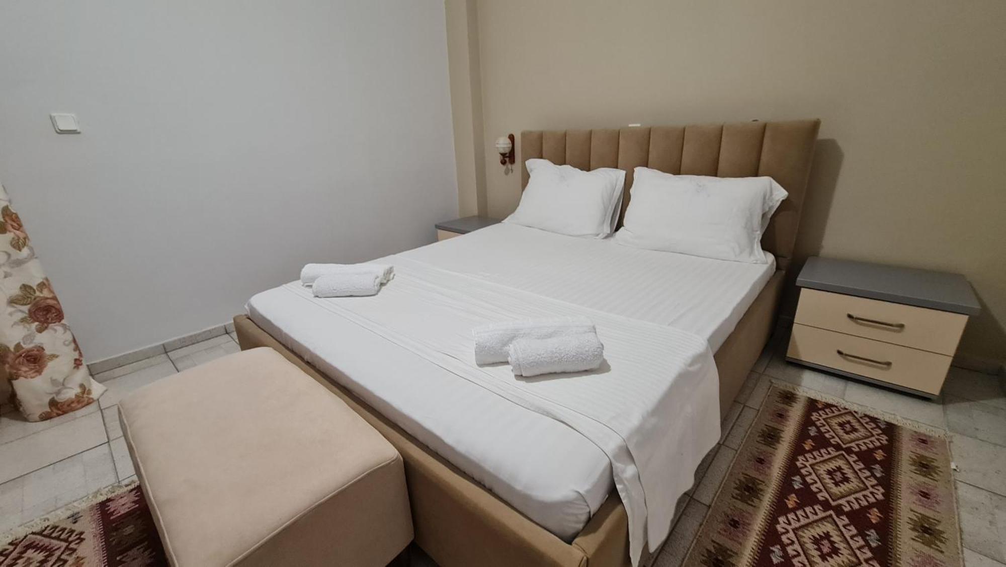 Hotel Parku I Palmave Gjirokastër 外观 照片
